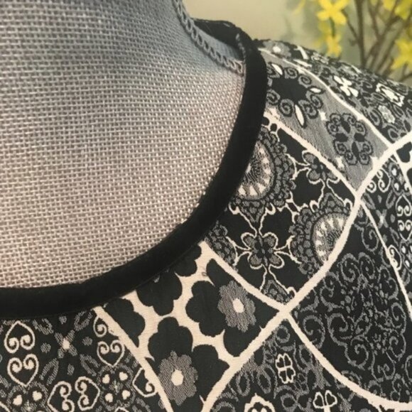 Zara Paisley Empire Waist Dress Size Medium - Picture 6 of 7